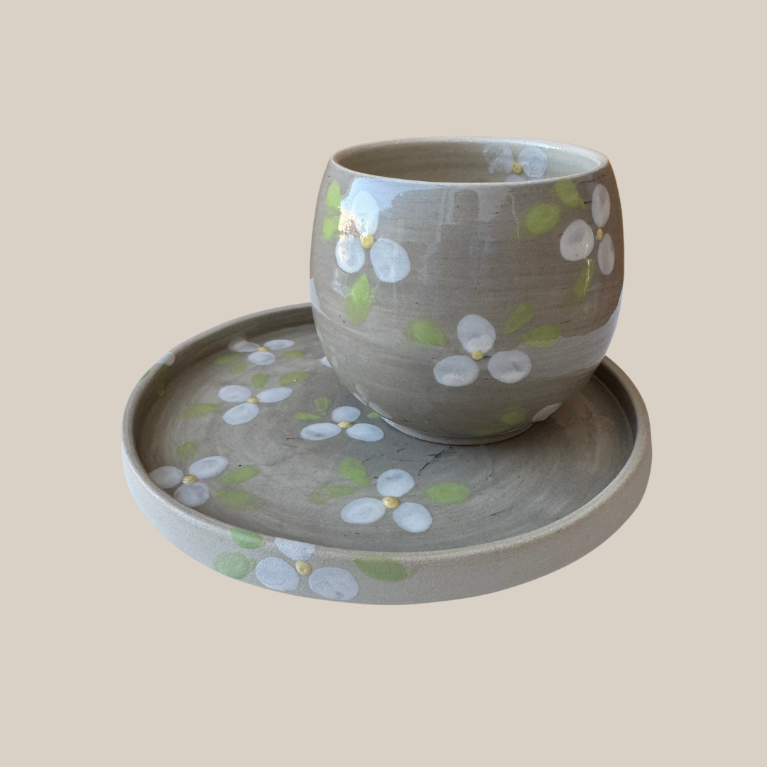 Keramik tallerken7-beige med blomst
