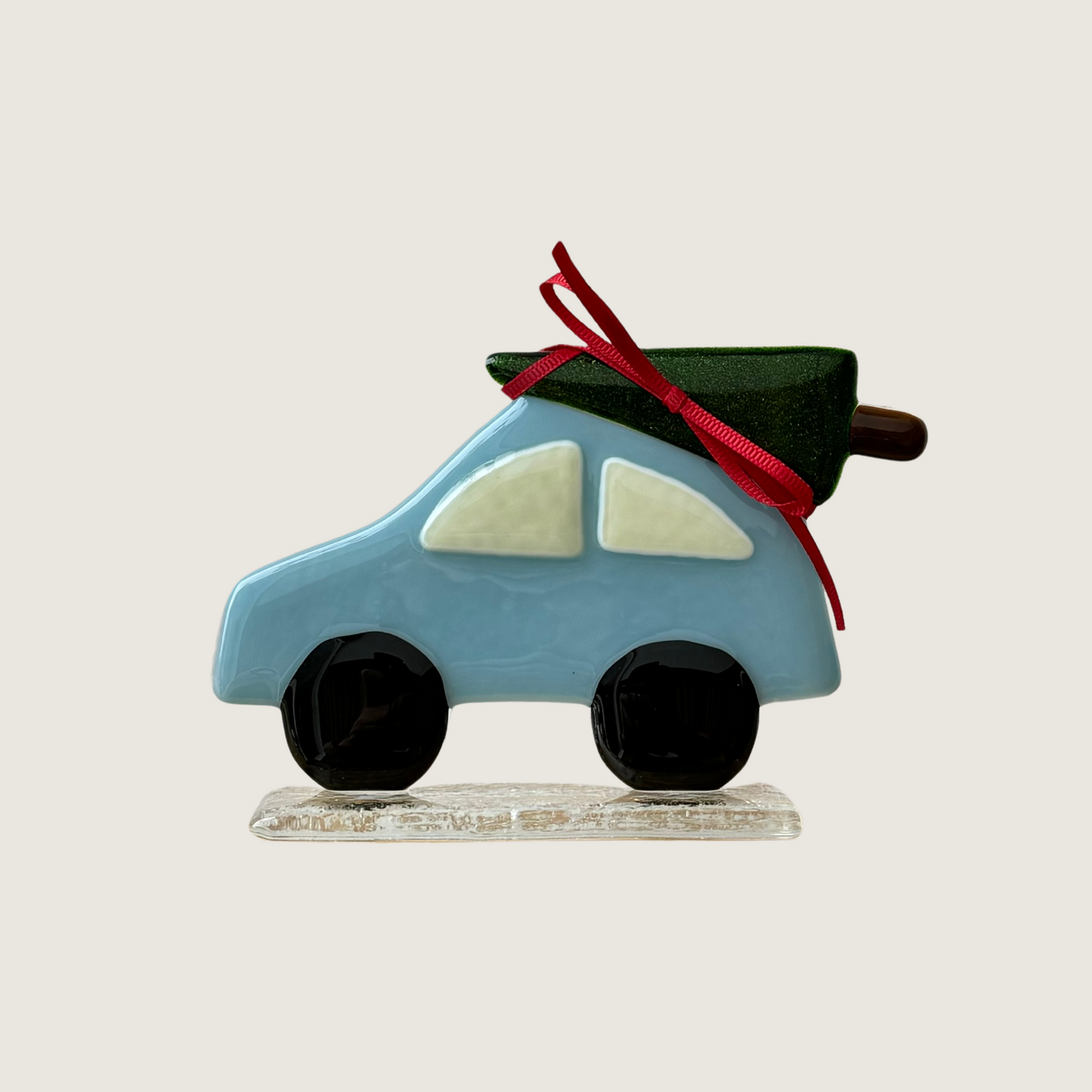 Figur - Bil med juletræ