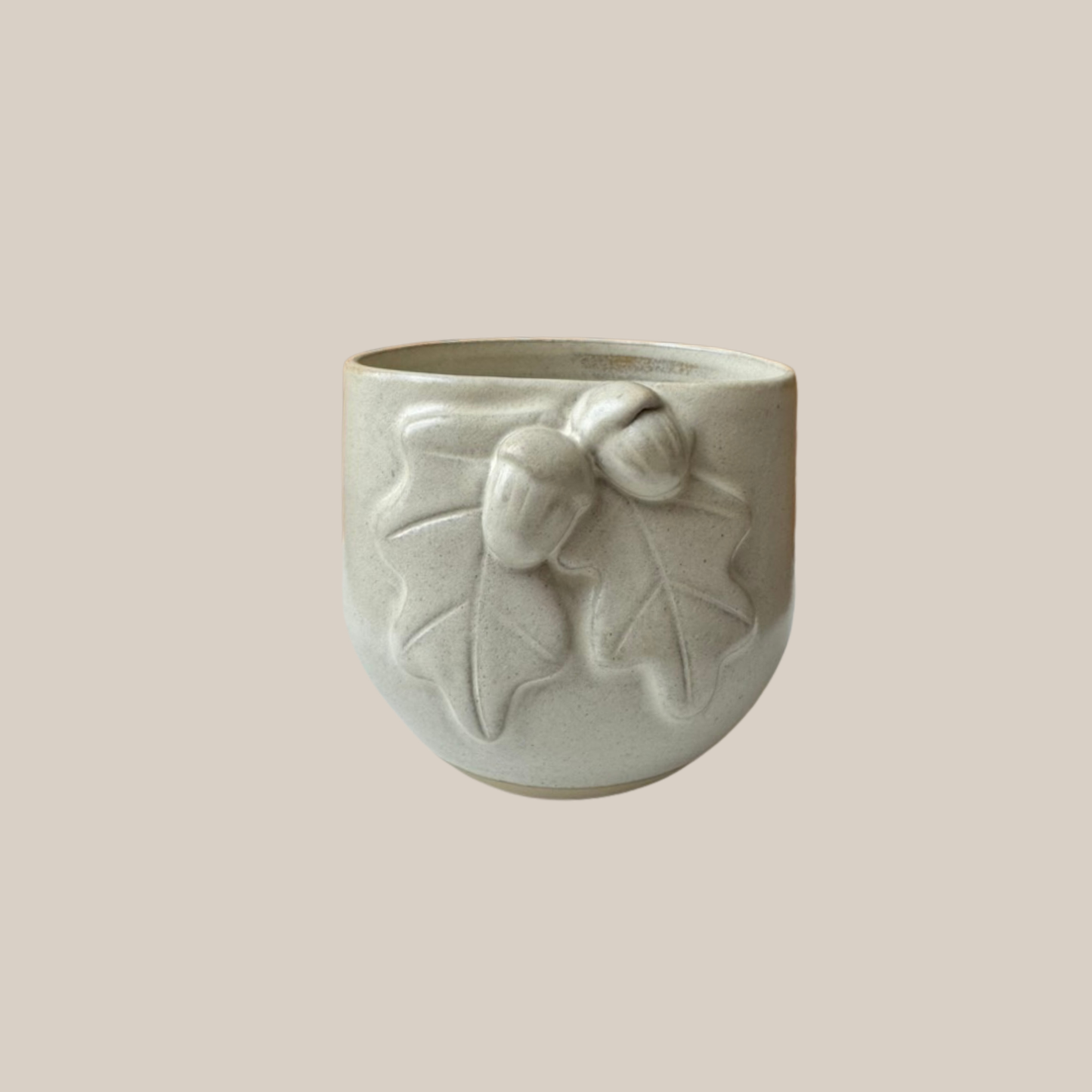 Beige Keramik kop med agern