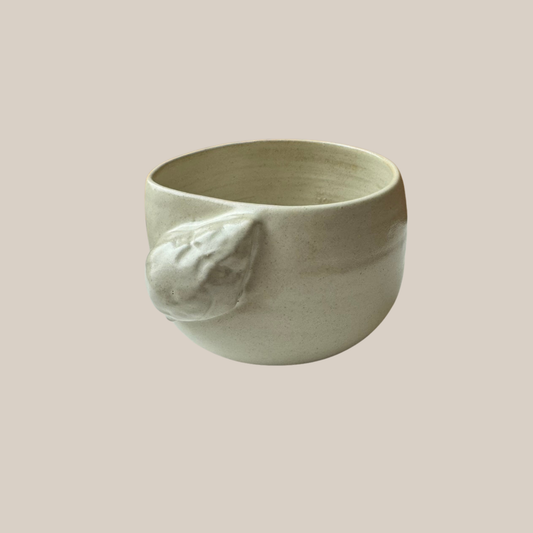 Beige keramik kop Konkylie