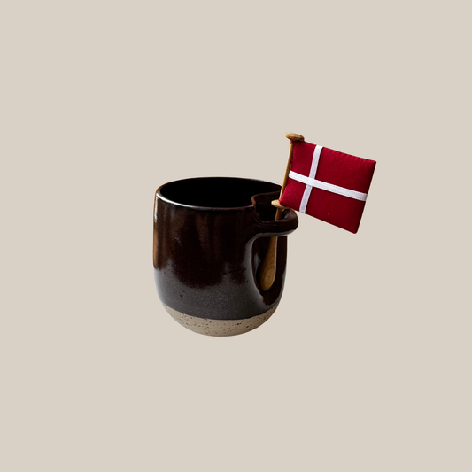 Flagkop nr. 9. Rødbrun