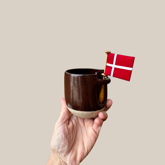 Flagkop nr. 9. Rødbrun