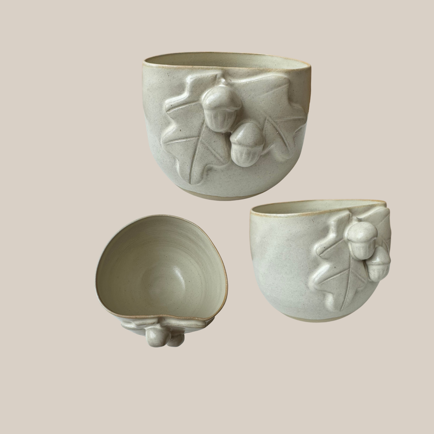 Beige Keramik kop med agern