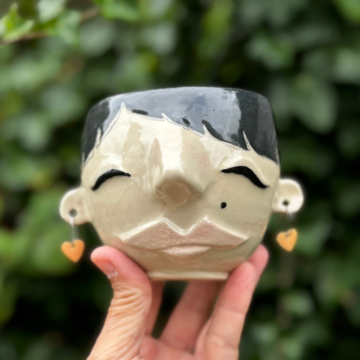 Kiki kop 220 - Linse m. sort hår