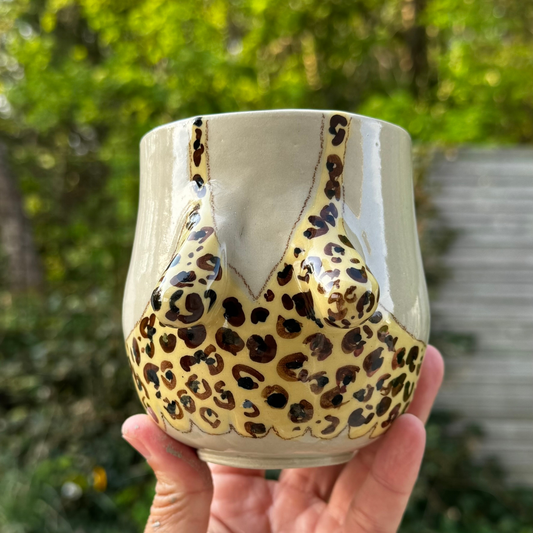 Sommer-krop-kop-med-gul-leo-crop-top 17