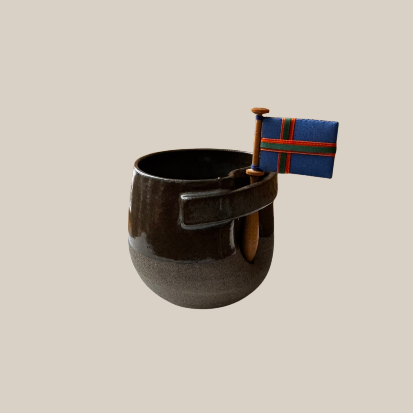 Flagkop nr. 4 - gråblå med Vendelbrog