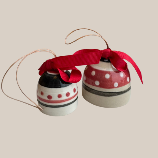 Klokker - 2 stk. m. rød. sæt nr. 4