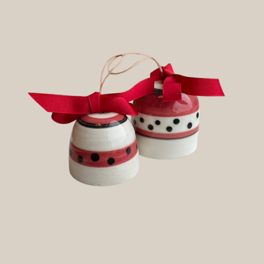 Klokker - 2 stk. m. rød.