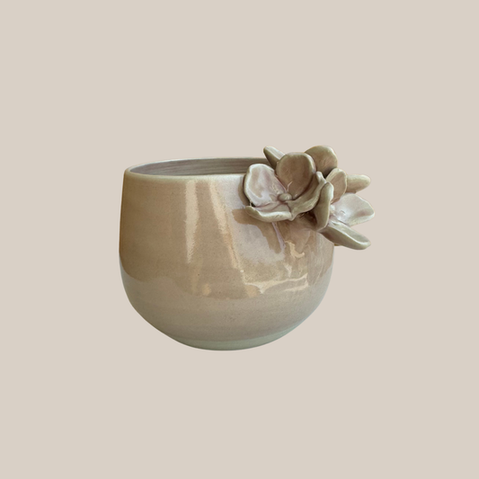 Keramik kop med hortensia- sart rosa