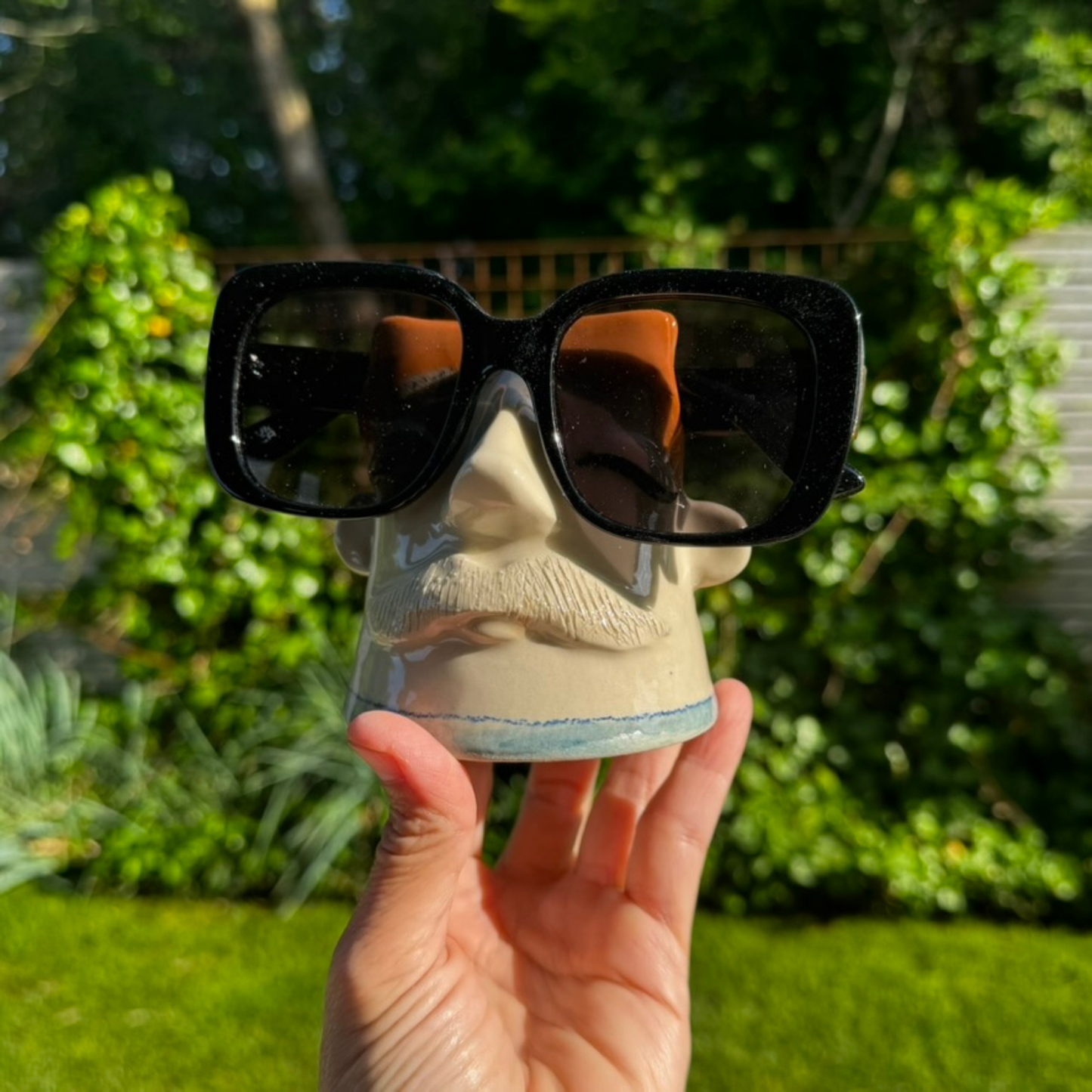 Kiki Moustache brilleholder 7 m. Asos brille