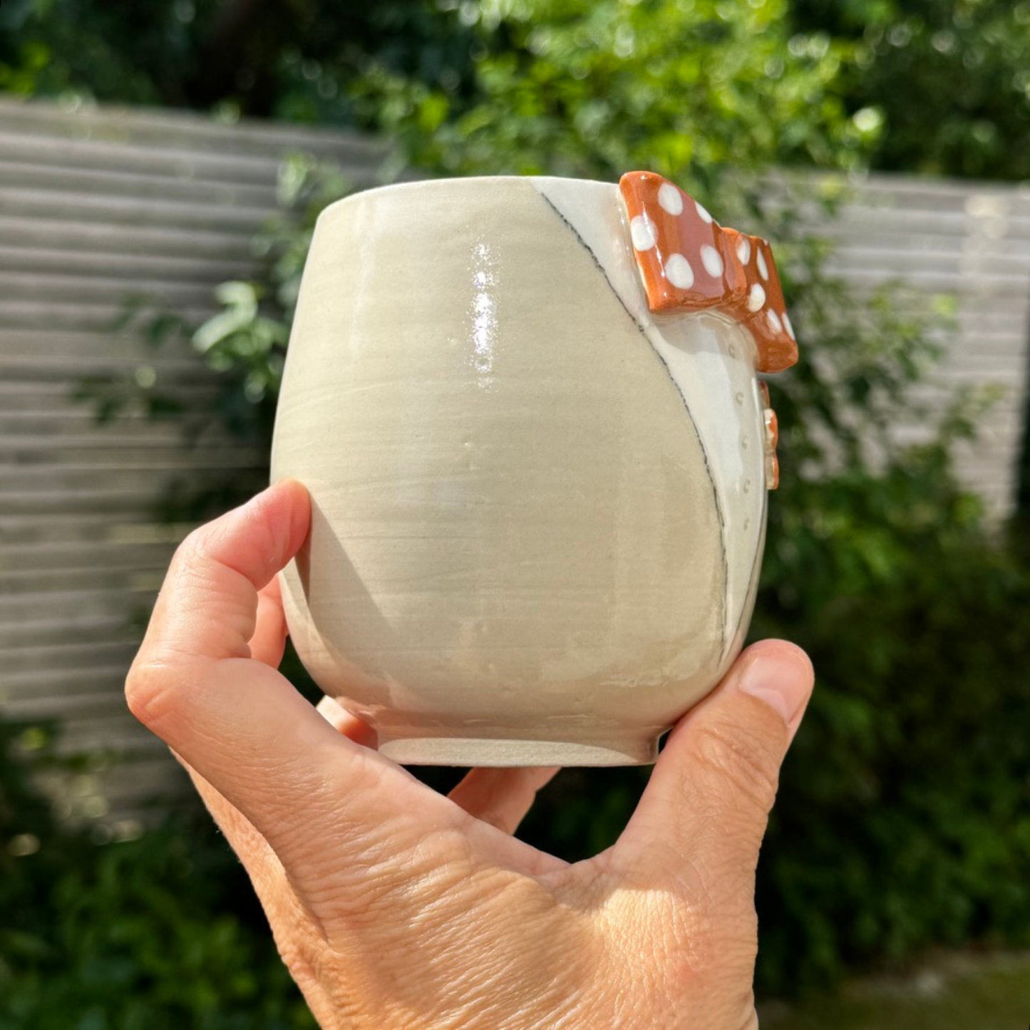 PAR 11- HR & FRU kropkopper i hvid og terracotta.
