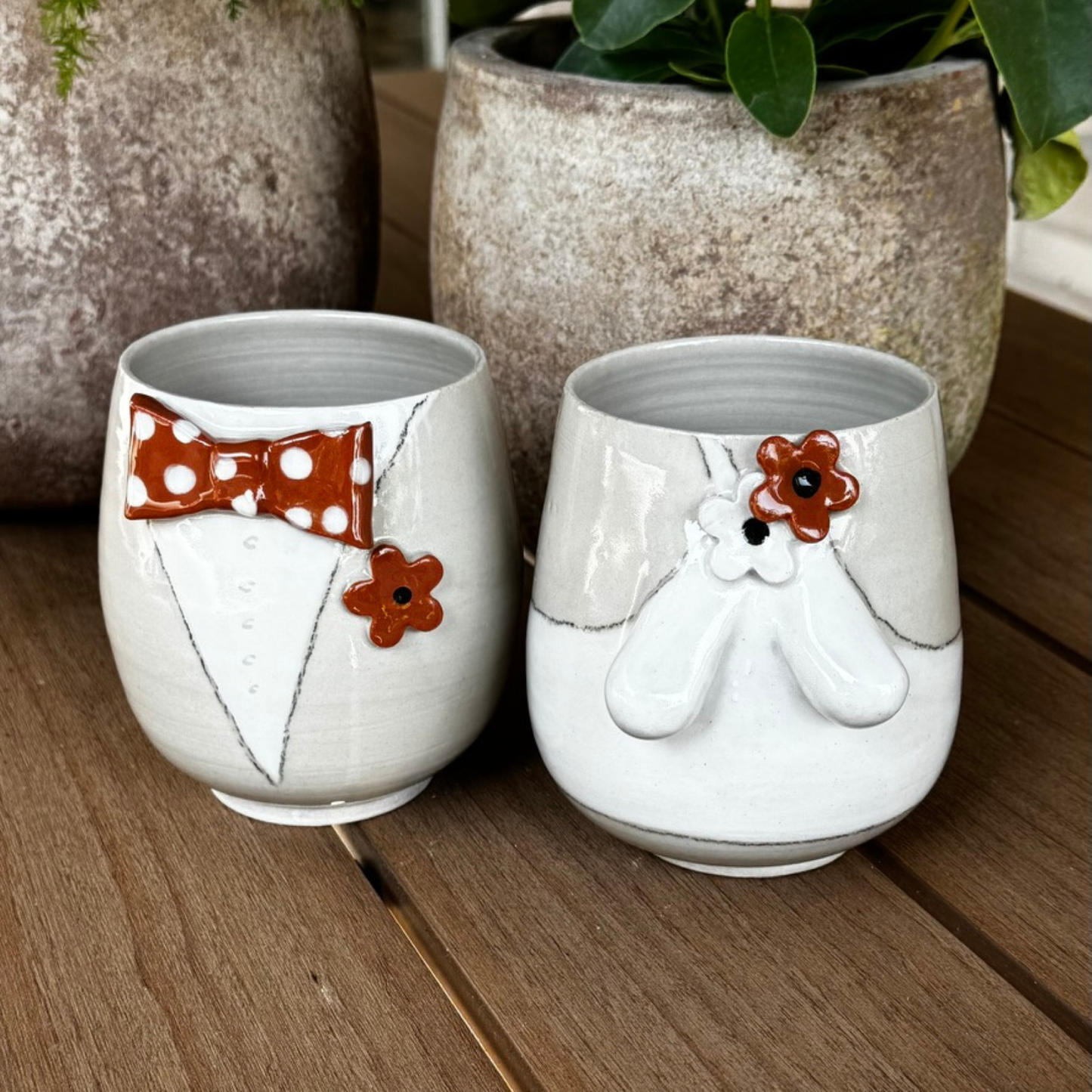 PAR 11- HR & FRU kropkopper i hvid og terracotta.