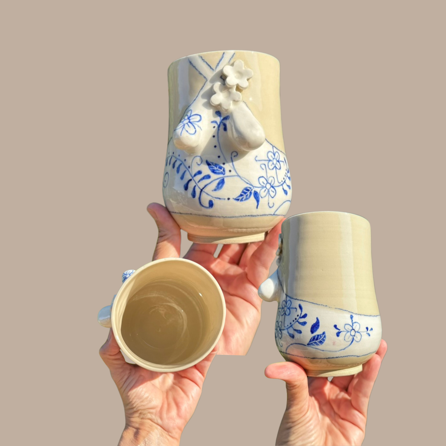 Sommer-krop-VASE 4 - Hvid med blåt mønster